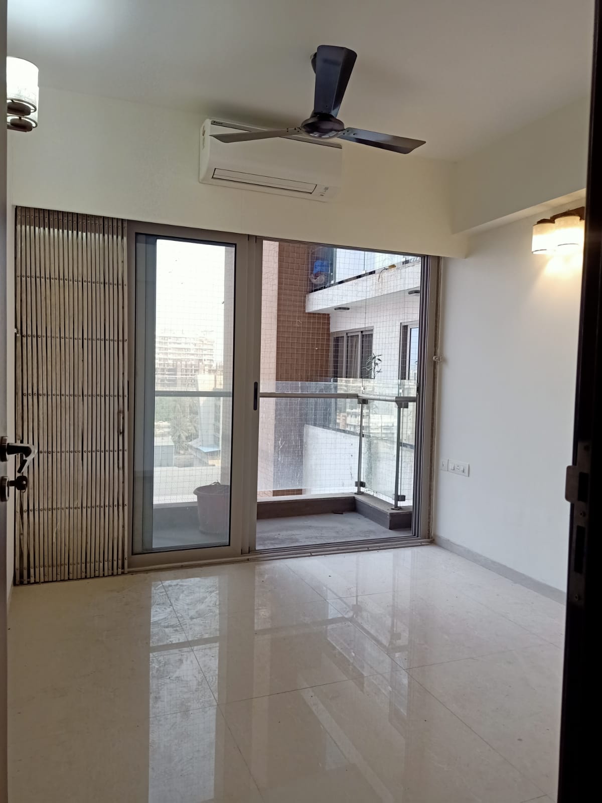 3 BHK Semi Furnished in Adani Western Heights , Andheri West